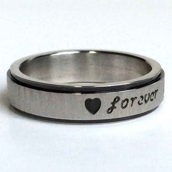 Engagement Ring, Promise Ring, Wedding Band - Picture 4 of 8